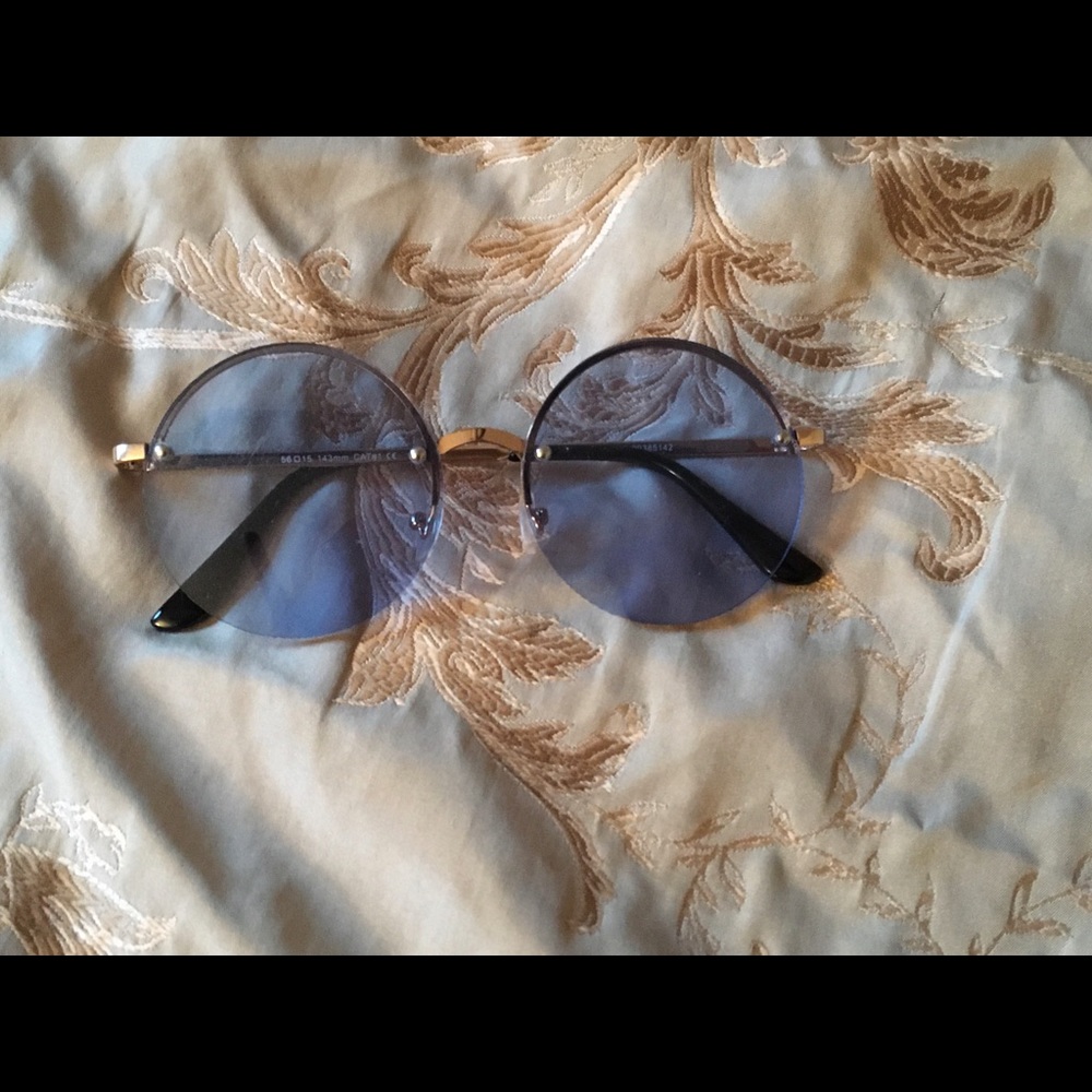 Oversized Sunnies